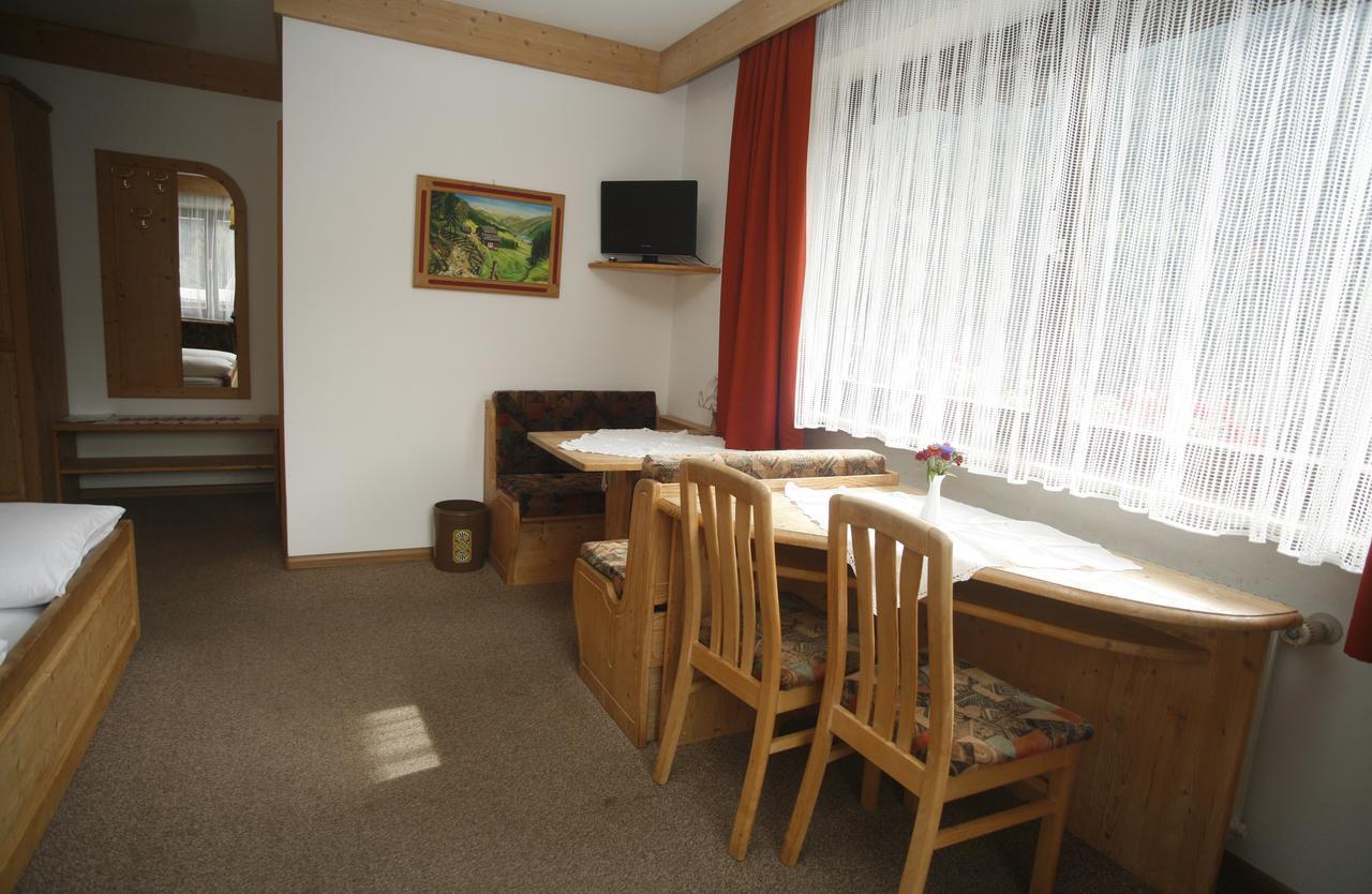 Pension Steinberg Ulten Exterior foto